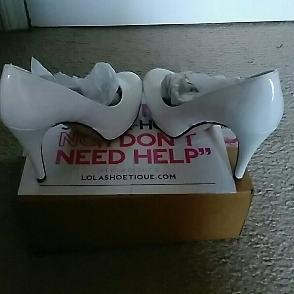 Shoes - Picture 3 of 3