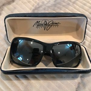 Maui Jim mirrored black large frame