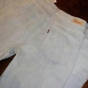 Levis pants