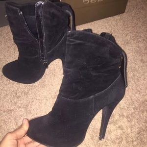 F21 Booties size 6