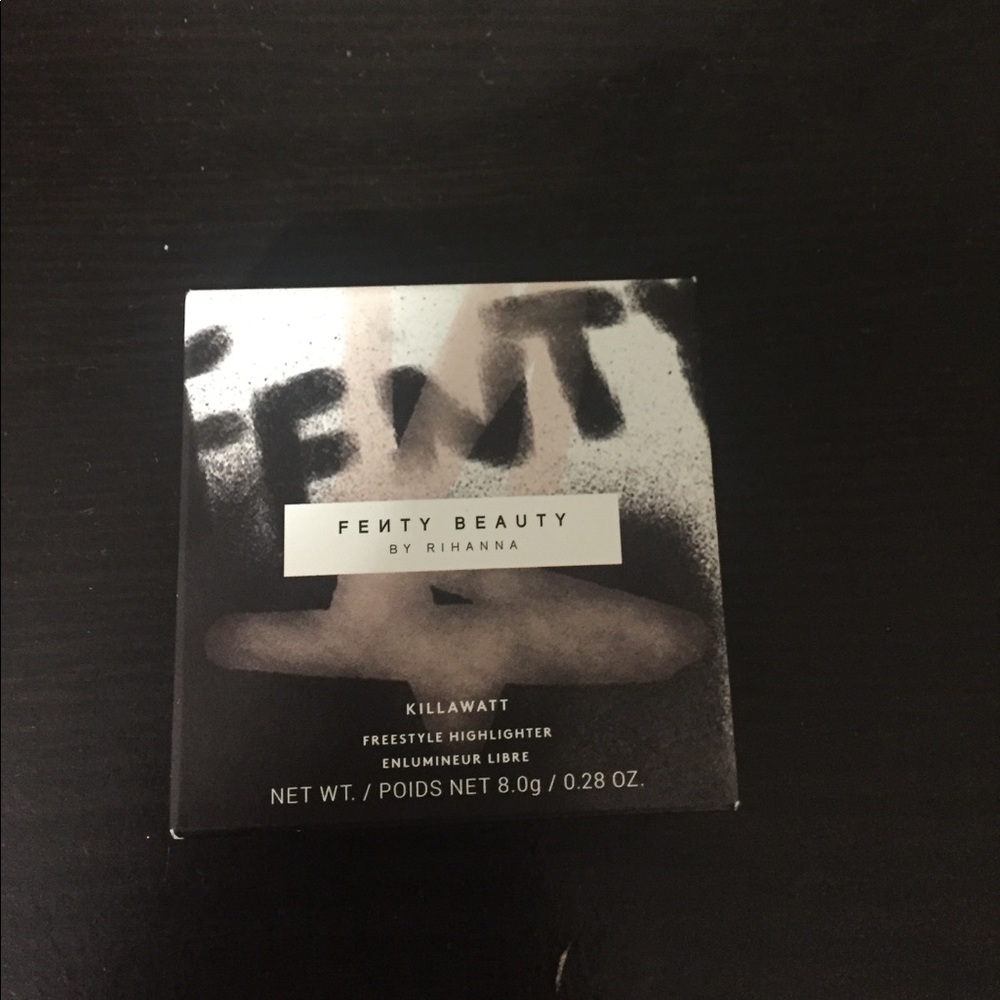 Fenty beauty highlighter