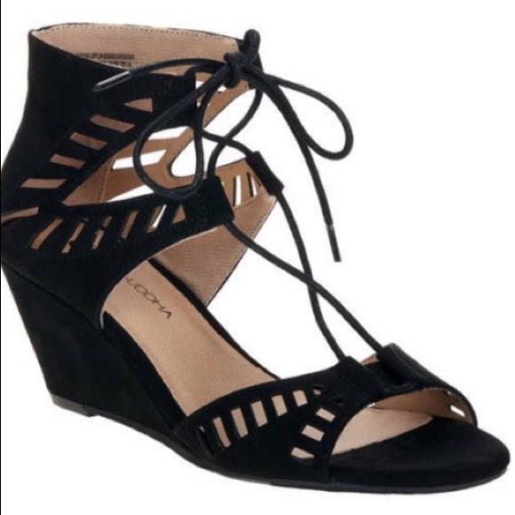 Big Buddha Shoes - Big Buddha Black Wedges Lace Sandas