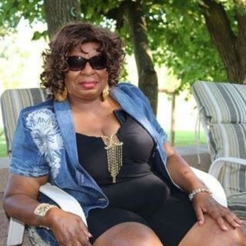 Meet your Posher, Vikki