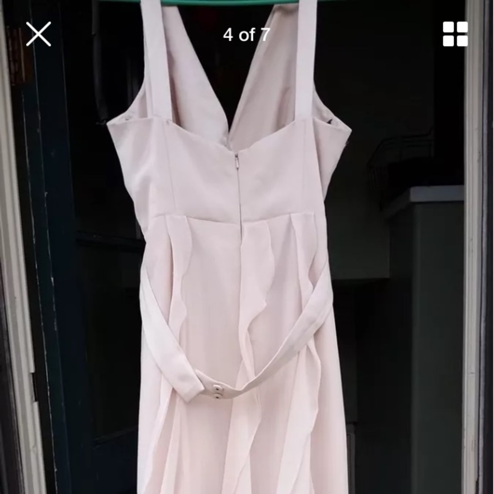 David's Bridal, Vera Wang, V-Neck Bodice Dress - Picture 4 of 7