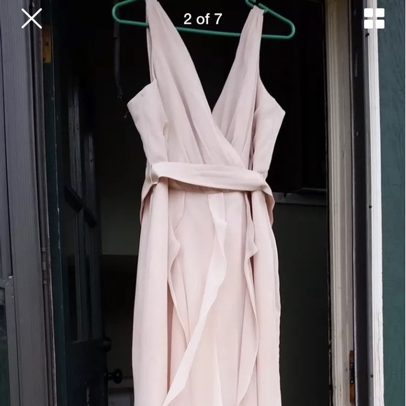 David's Bridal, Vera Wang, V-Neck Bodice Dress - Picture 2 of 7