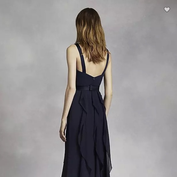 David's Bridal, Vera Wang, V-Neck Bodice Dress - Picture 7 of 7