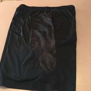 Nike men's shorts lg