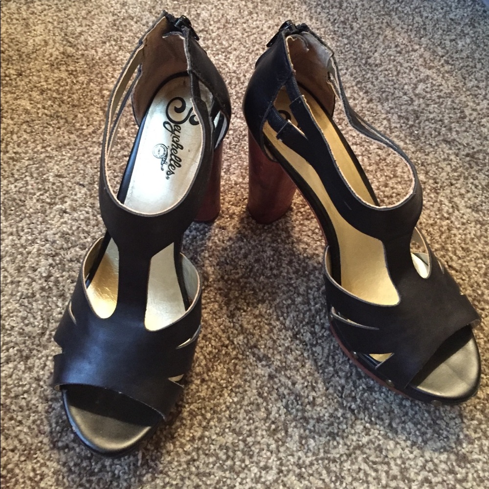 Seychelles Heels