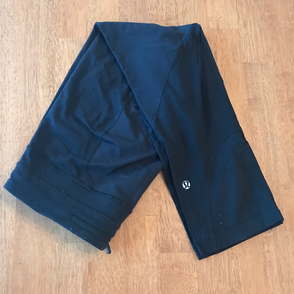 Lululemon Black Crops