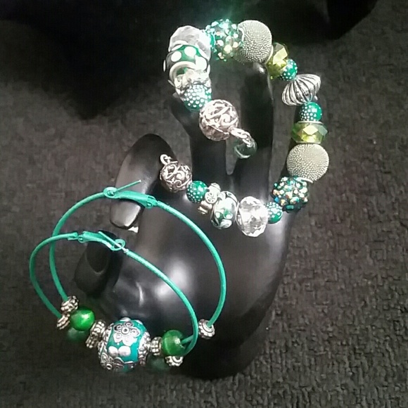 Handmade dark green themed wrap cuff bracelet set - Picture 3 of 5