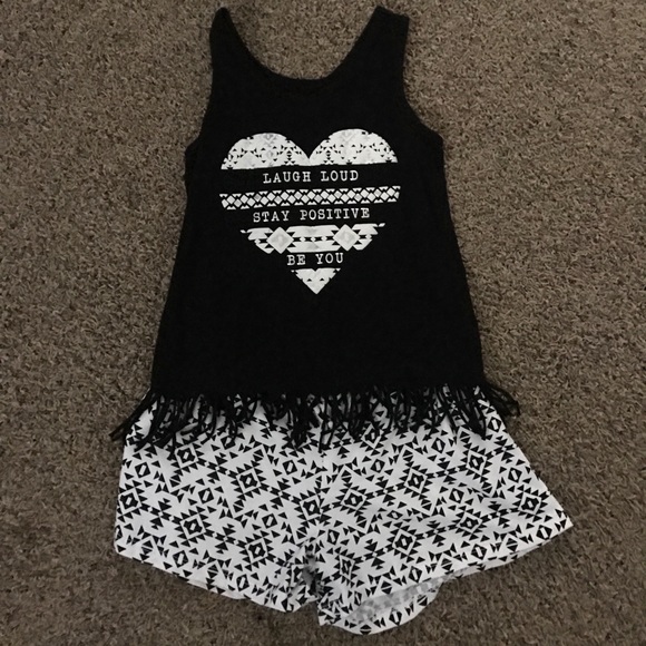 Other - 2 piece outfit