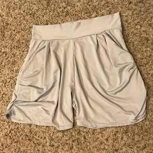 Simple addiction Harlem shorts