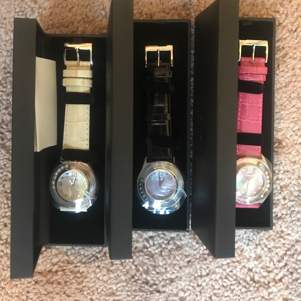 Honora Pearl Watches reserved