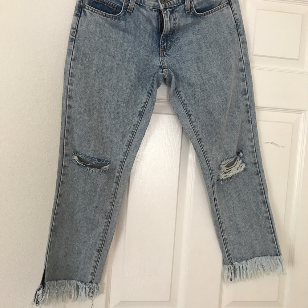 Carmar boyfriend cut jeans.