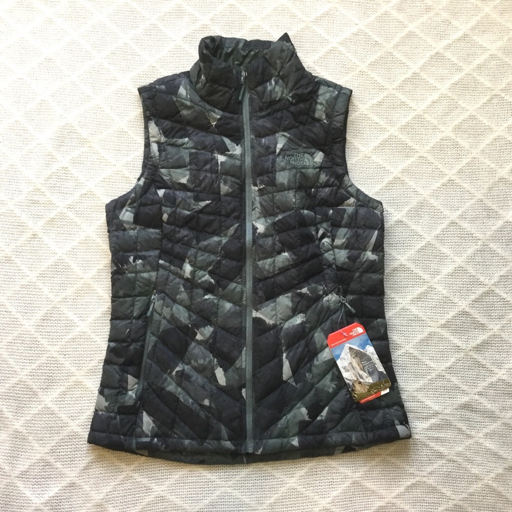 North Face Thermoball Vest in Balsam - NWT