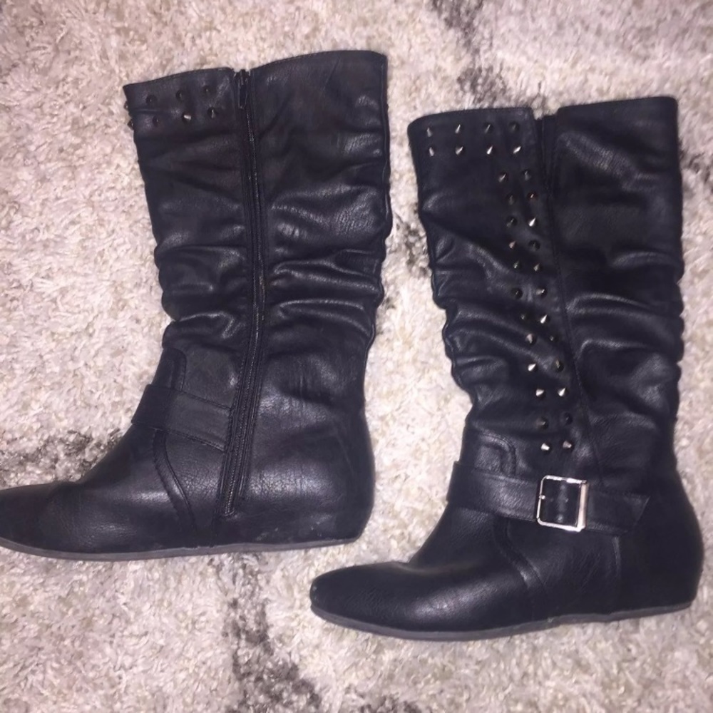 Wild Diva Women's Boots Size 5.5