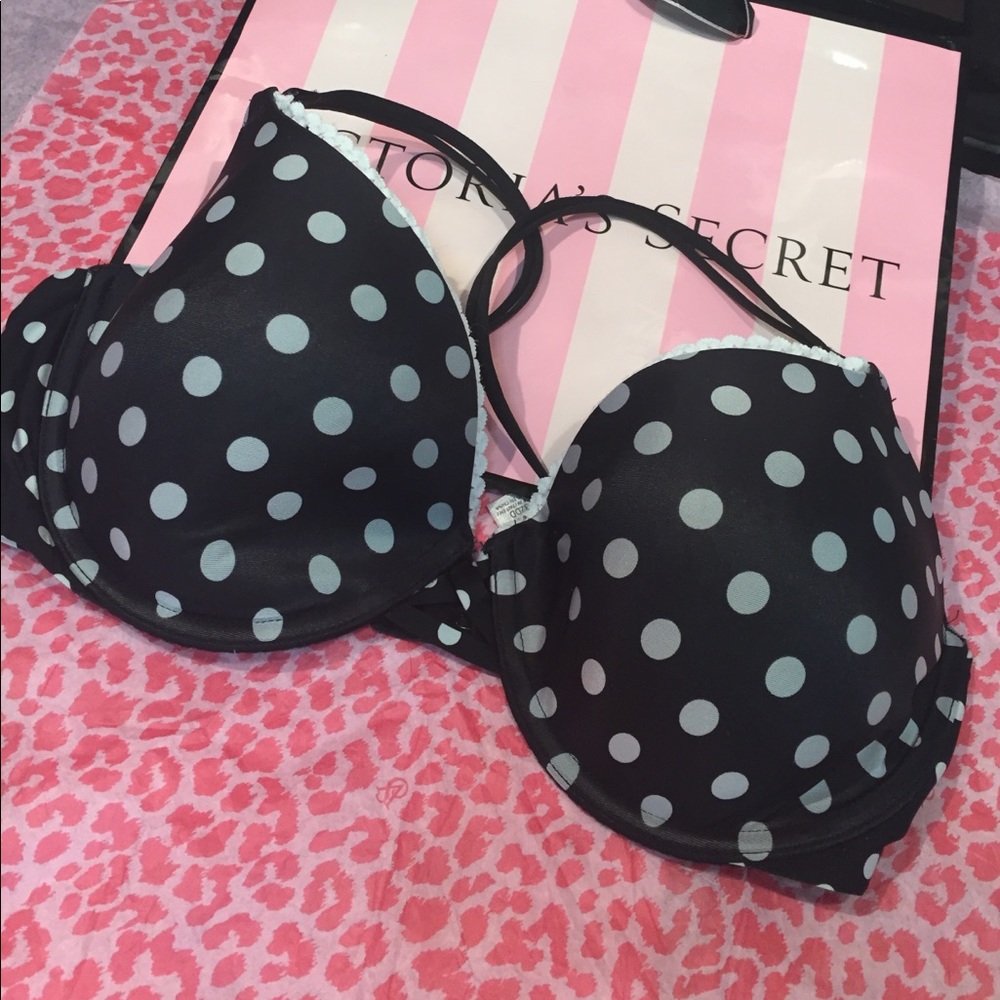 Super cute victoria’s Secret Demi bra!
