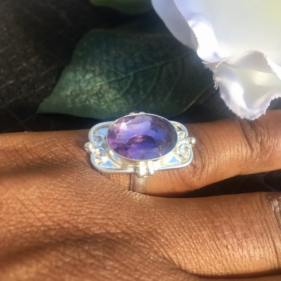 ⚜️Stunning Amethyst Ring size 7.5⚜️ - Picture 5 of 8