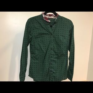 Green button down