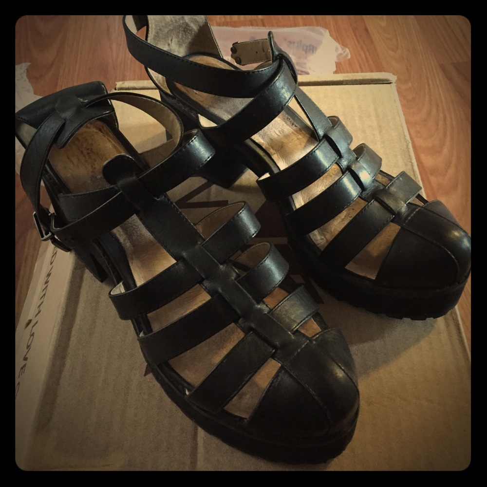 Platform heeled sandals
