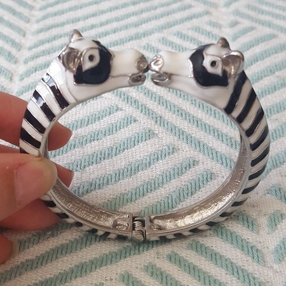 ZEBRA • THE LIMITED • METAL CUFF • BRACELET - Picture 2 of 6