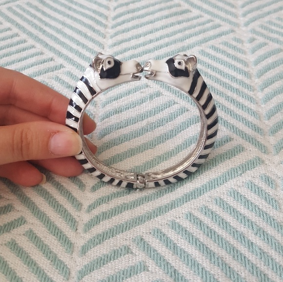 ZEBRA • THE LIMITED • METAL CUFF • BRACELET - Picture 3 of 6