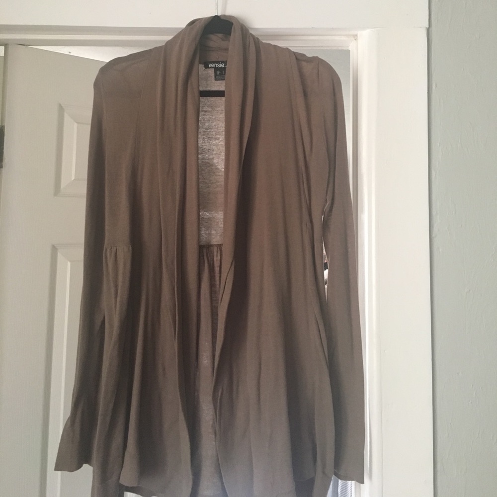Light sweater, great for fall