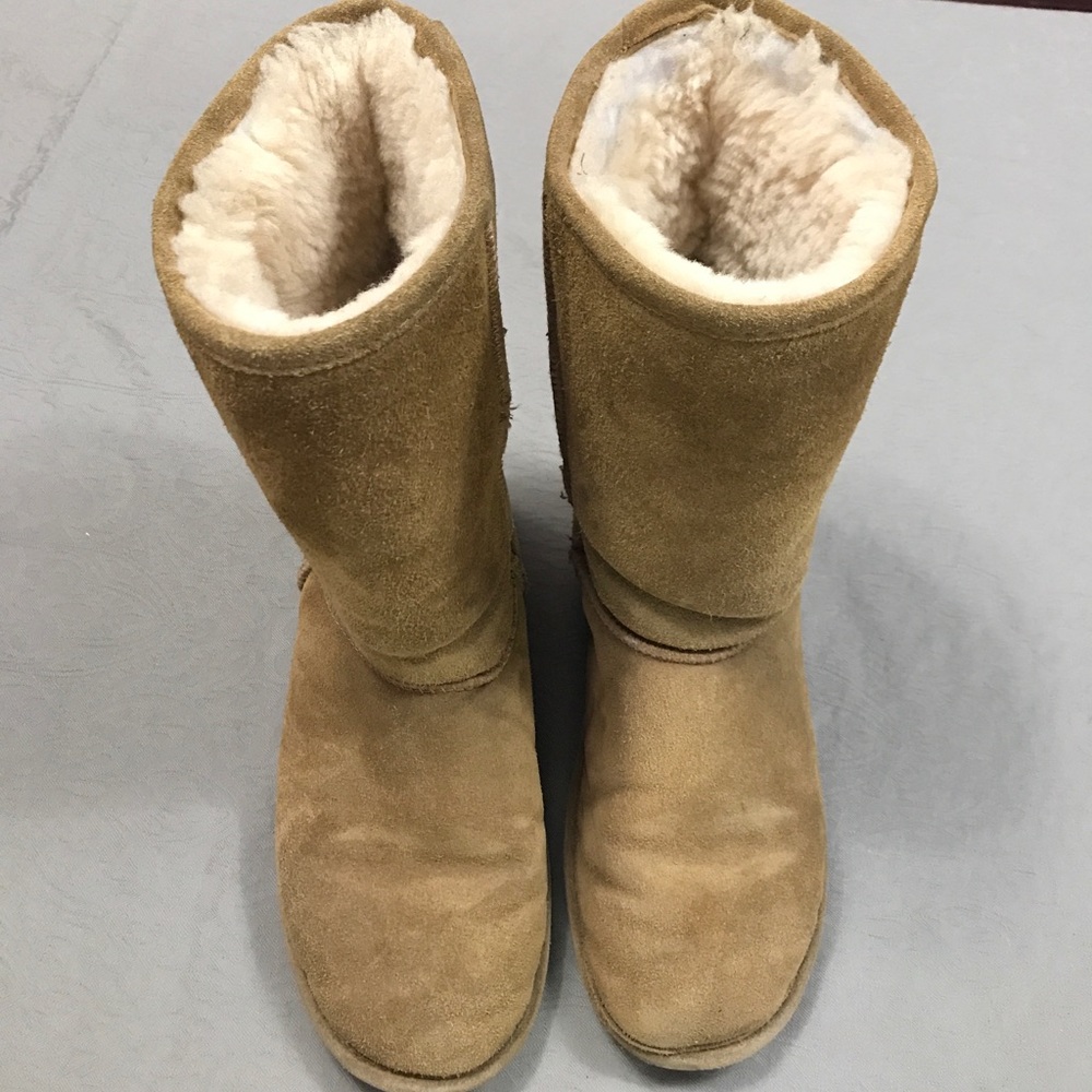 Bearpaw boots