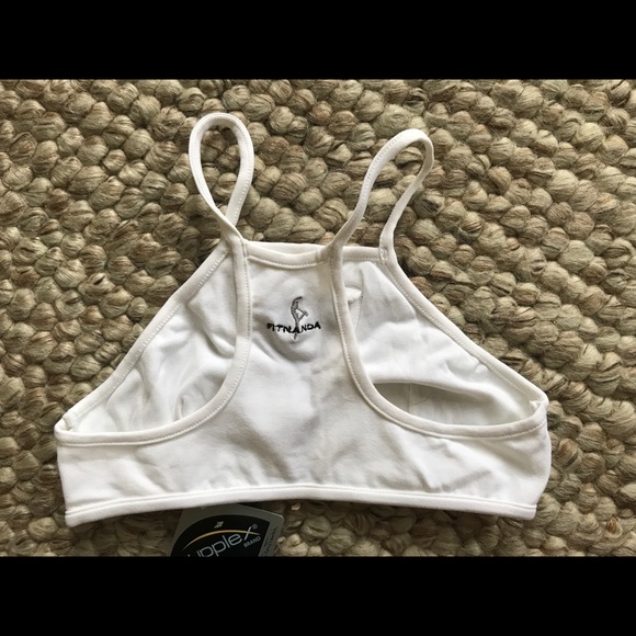 Supplex/Lycra workout top(sports bra)with key hole - Picture 2 of 3