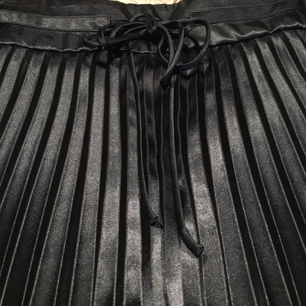 Vintage Skirt - Picture 3 of 4