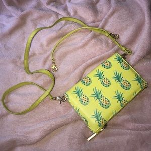 Dagne Dover Essential Clutch Wallet