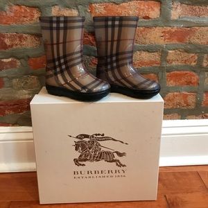 burberry rain boots kids 2017