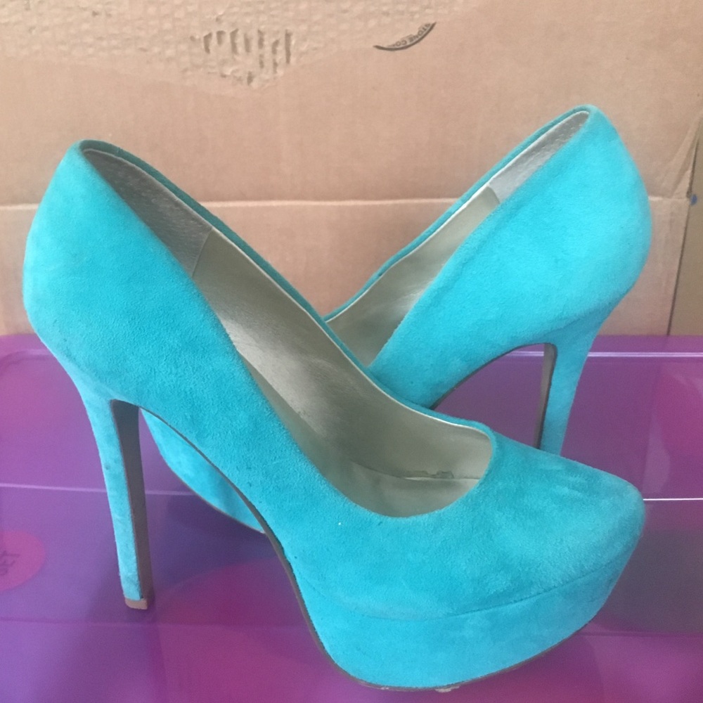 Suede platform Jessica Simpson pump