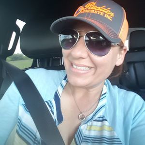 Meet your Posher, Angela