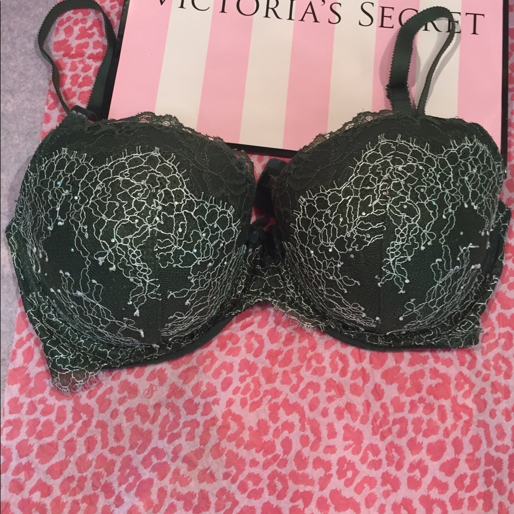 🎄Gorgeous Victoria’s Secret dream Angels Demi! 💋