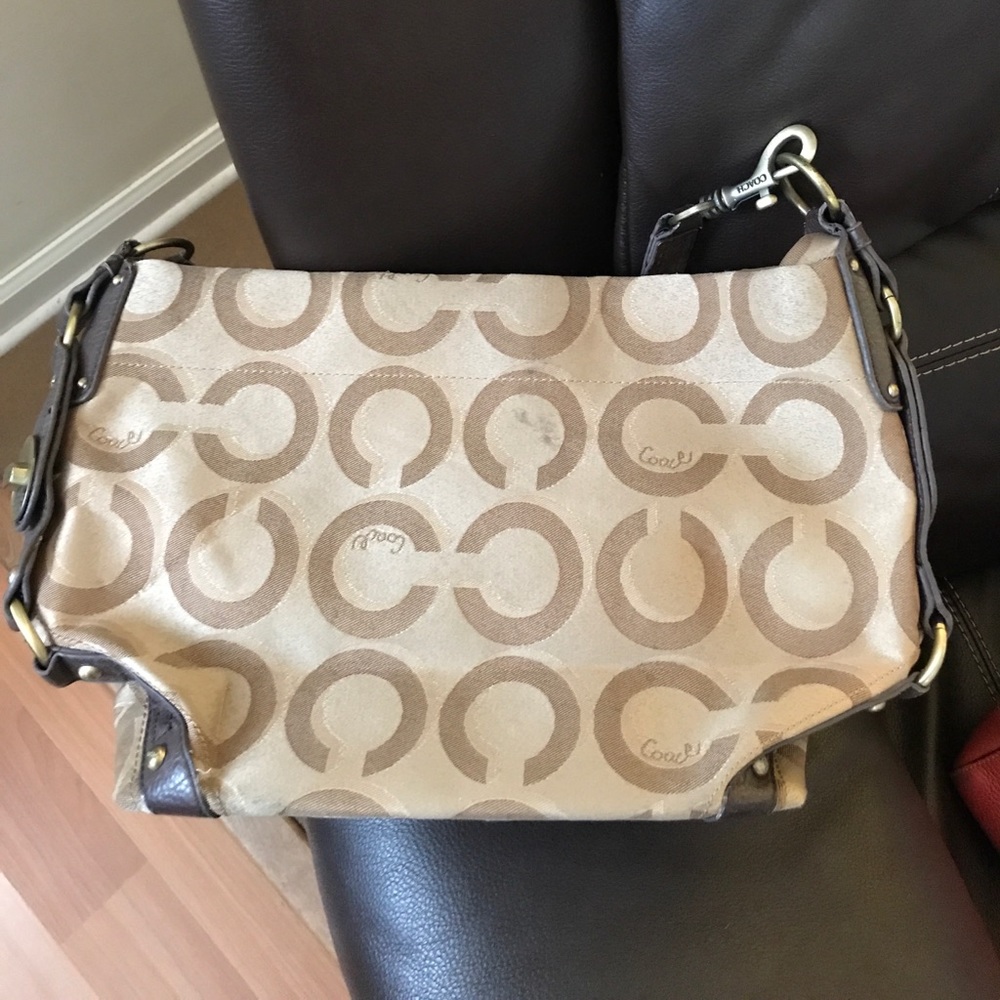 Coach purse! - Picture 2 of 3