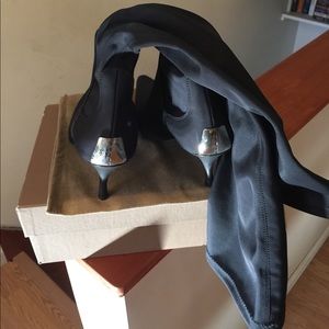 Ladies Donald Pliner boots