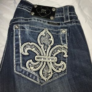 Miss Me signature cuffed capris