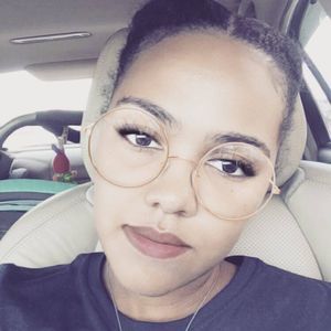 Meet your Posher, Mia-sara