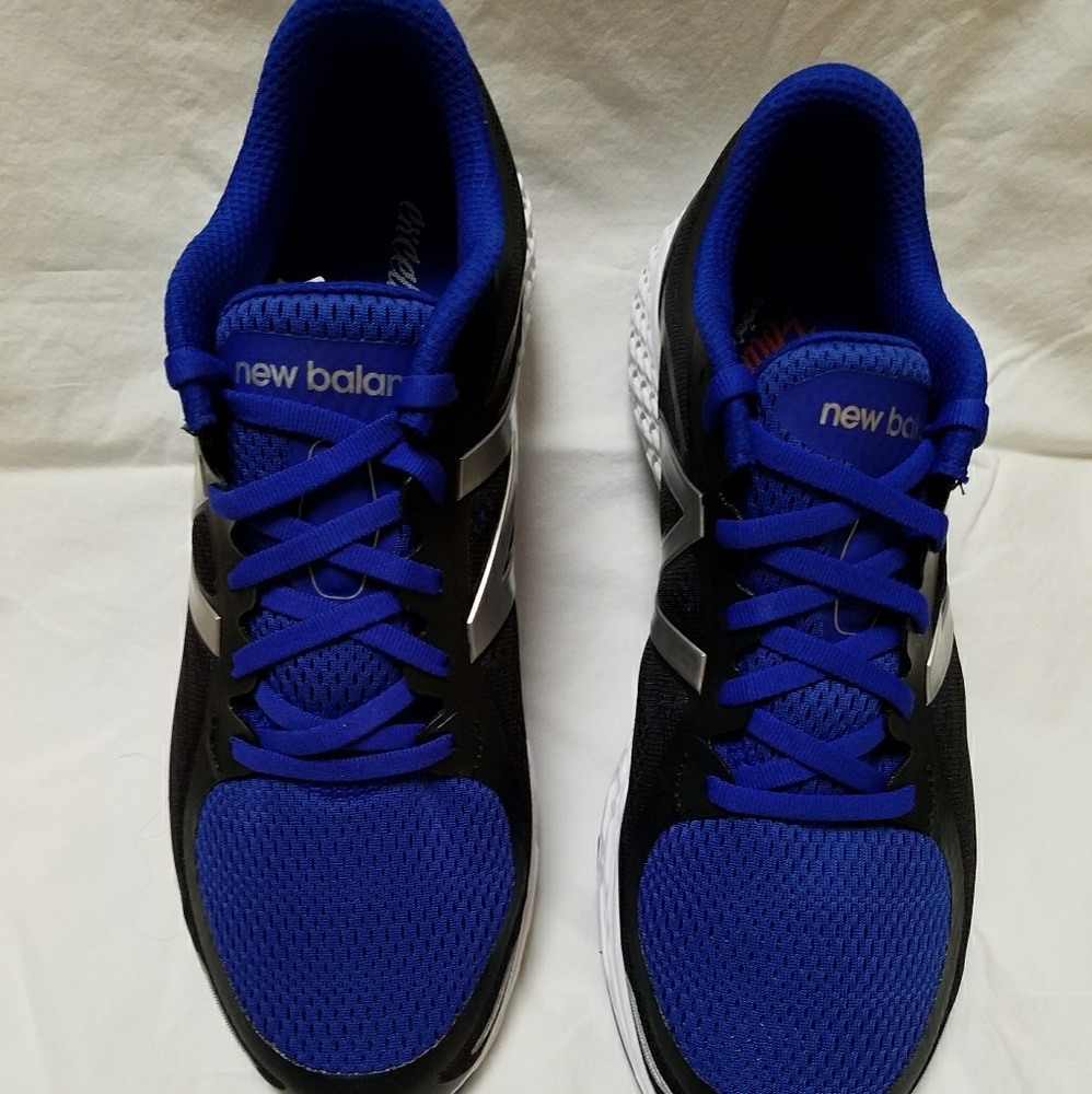 Men's Athletic Shoes