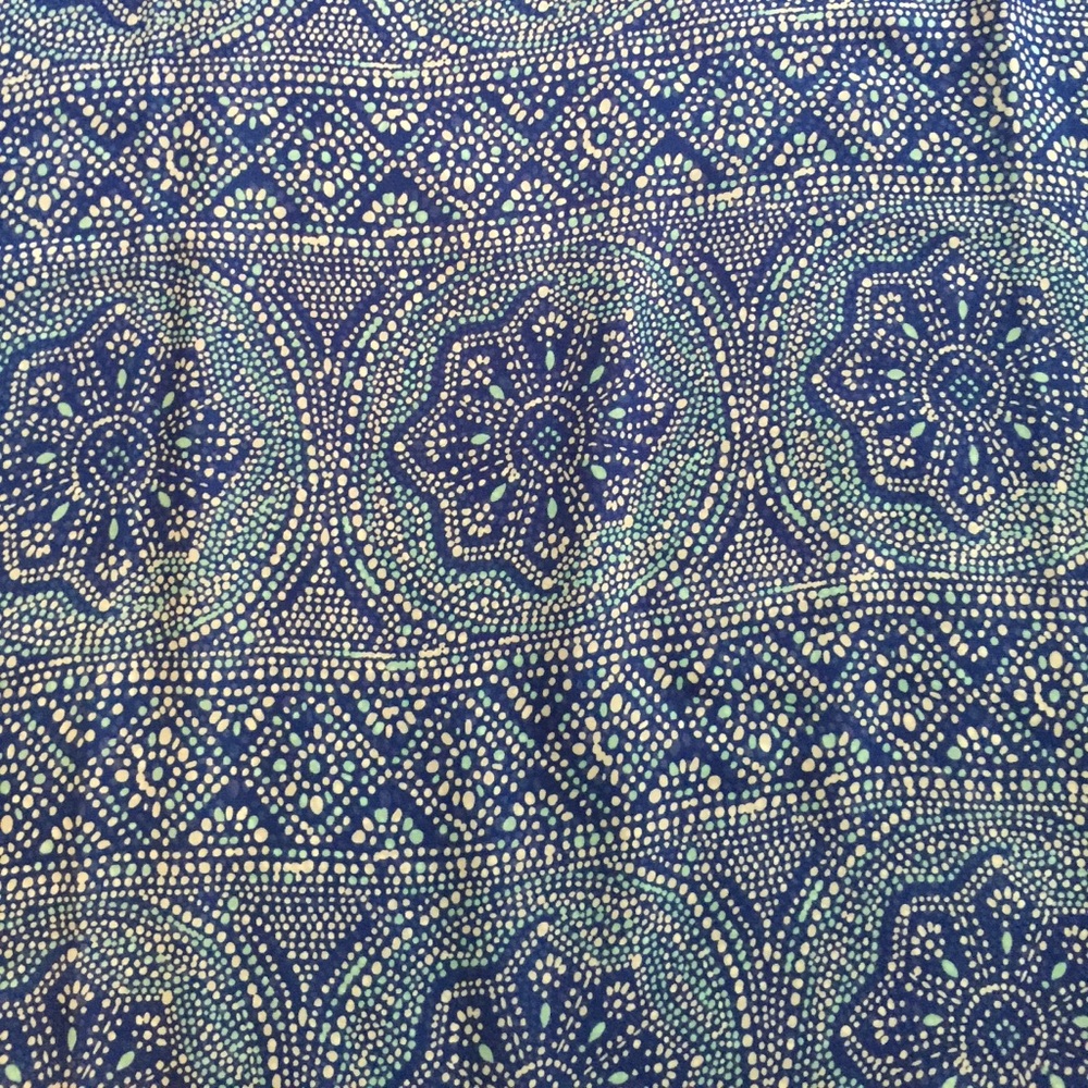 4 tank top. All large.