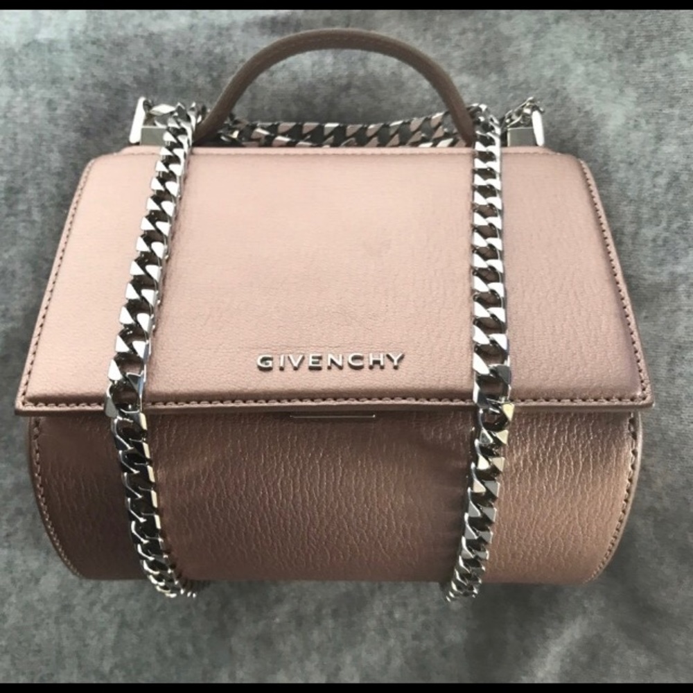 Givenchy bag SOLD 🚫🚫🚫🚫🚫