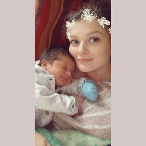 Meet your Posher, Breanna - Picture 1 of 1