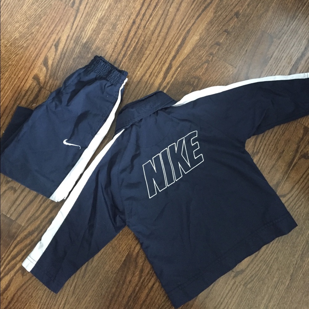 Kids 2T nike set perfect condition