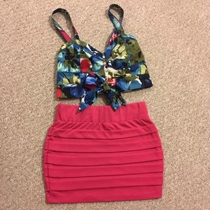 Medium A&F Floral Crop Top Tie Front