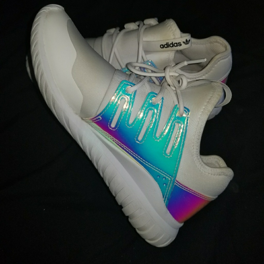 Adidas Tubular Radial