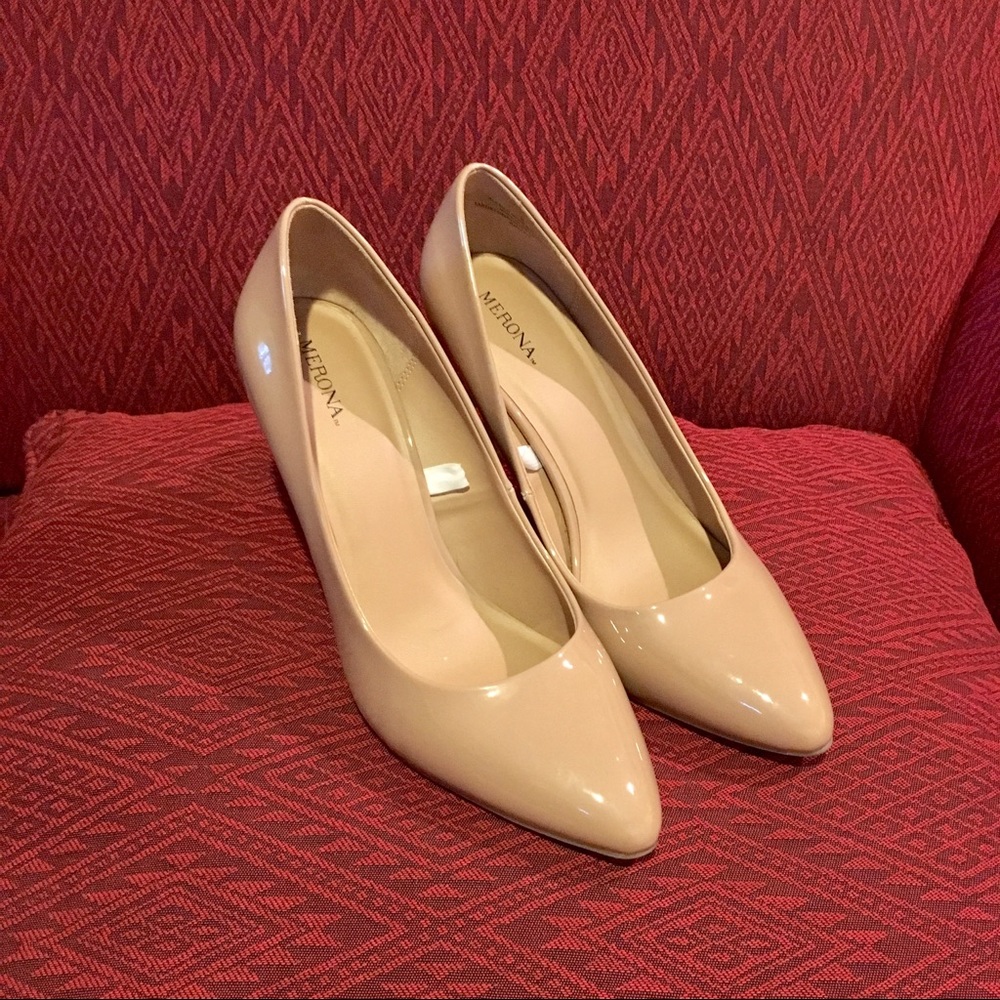 Merona pumps