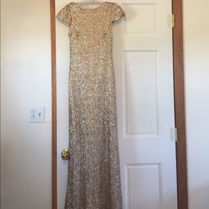 Beautiful Gold Sequin Dress!