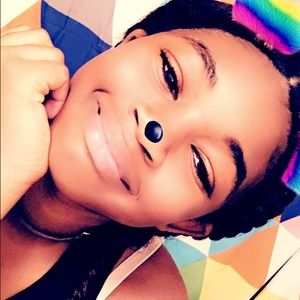 Meet your Posher, Kyla