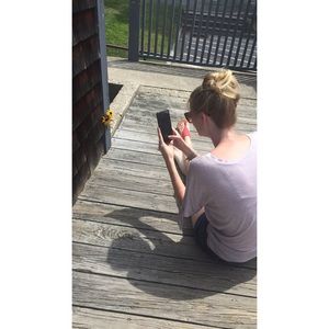 Meet your Posher, Danielle